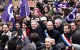 Radykalna lewica rośnie na ulicznych protestach we Francji