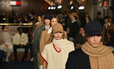 Pokaz marki Tommy Hilfiger podczas nowojorskiego tygodnia mody w 2024 roku.
