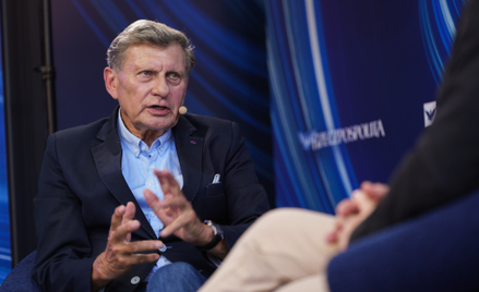 Balcerowicz: Nie ma uzasadnienia, by utrzymywać populistyczne programy socjalne