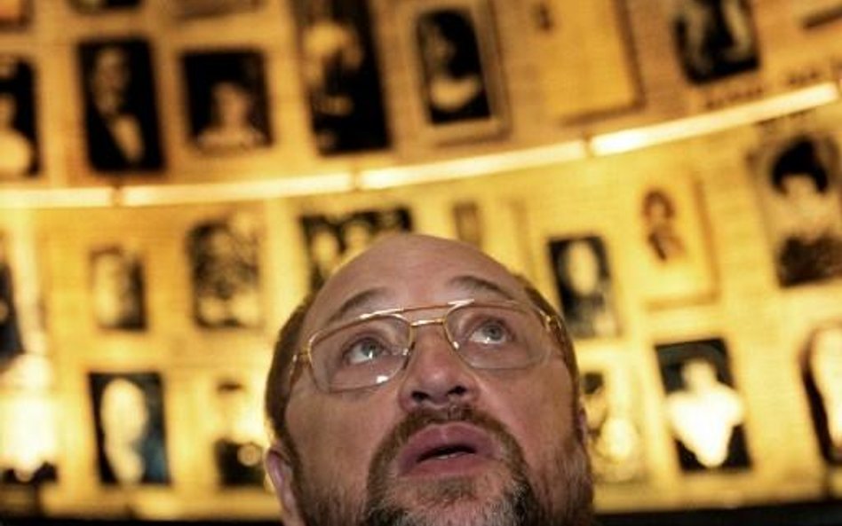 Martin Schulz, szef Parlamentu Europejskiego, w czasie wizyty w Izraelu odwiedził też muzeum pamięci