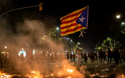 Katalońscy separatyści za pomocą aplikacji walczą z rządem