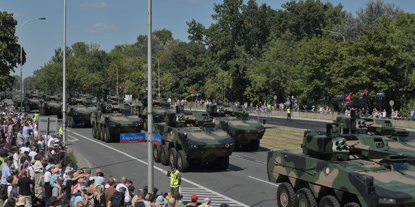 Warsaw Military Parade on August 15: best viewing spots along the route