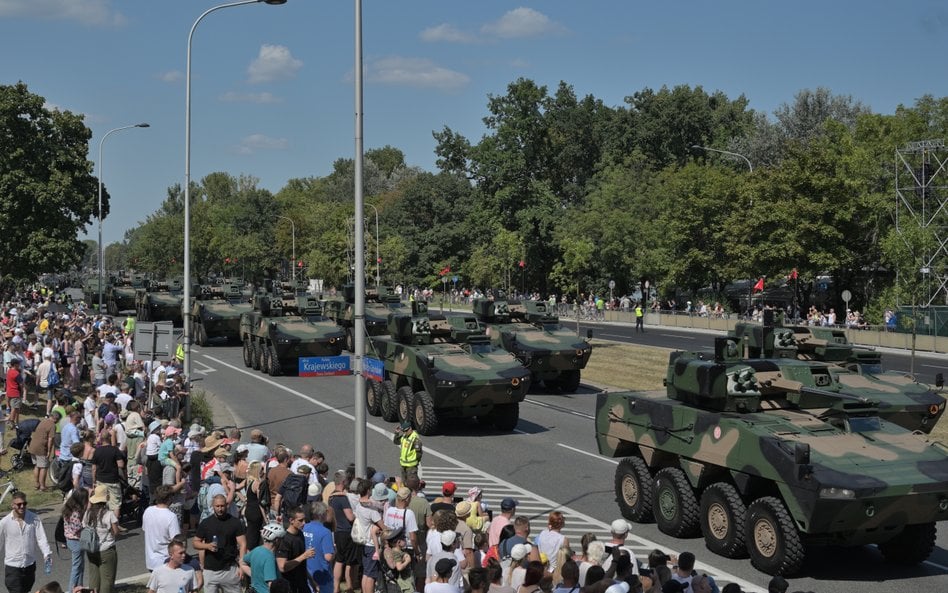 Defilada z okazji Święta Wojska Polskiego