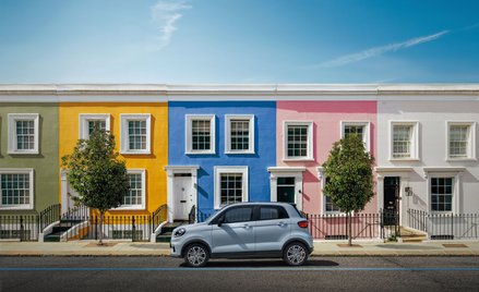 Leapmotor T03, chińskiej marki należącej do koncernu Stellantis oraz Dacia Spring znajdująca się w p