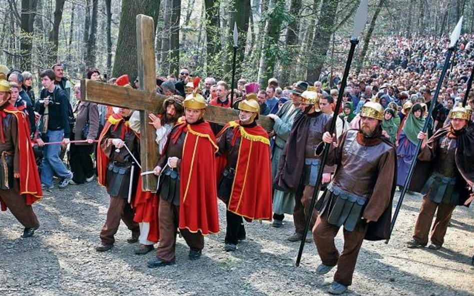 Droga krzyżowa w Kalwarii