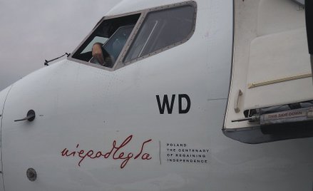 Załogi LOT-u chcą więcej pieniędzy za „postojowe”