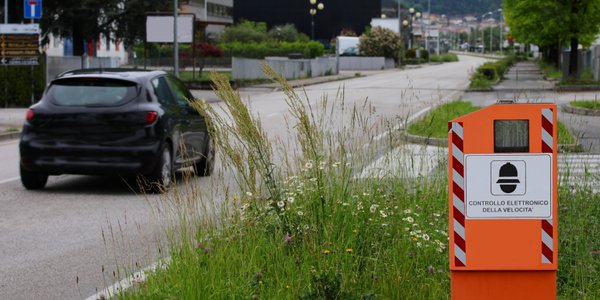 Mandat za prędkość do 14 tys. zł — gdzie w Europie grożą najwyższe kary?