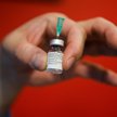 Koronawirus. UE: Pfizer dostarczy 200 mln dawek szczepionki do września