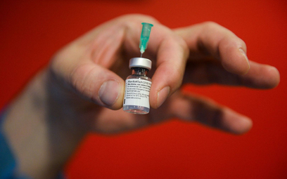 Koronawirus. UE: Pfizer dostarczy 200 mln dawek szczepionki do września