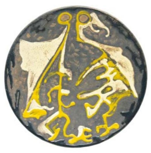 Dekoracyjny talerz wylicytowano do 12 tys. zł.