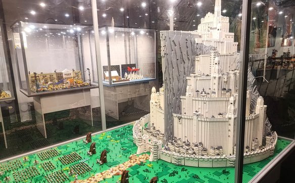 Makieta Białego Miasta – Minas Tirith, stolicy Gondoru z „Władcy pierścieni”