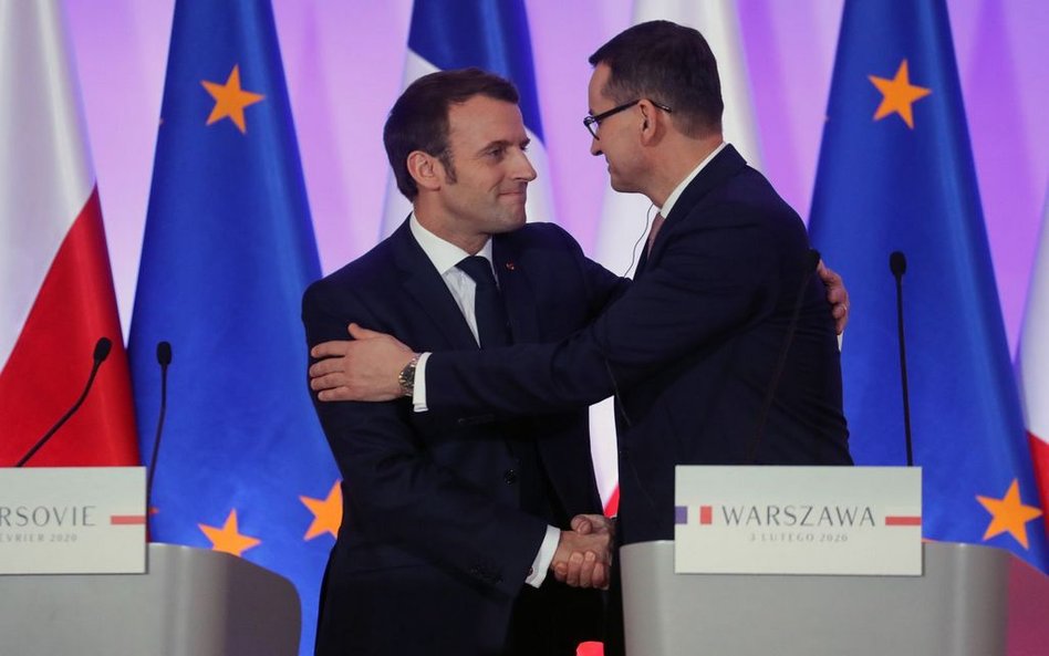 Morawiecki leci z wizytą do Macrona