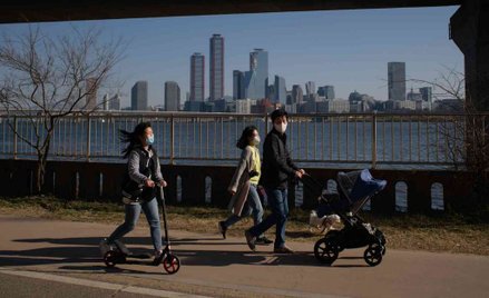 Korea Płd.: 13 dzień z mniej niż 200 nowymi zachorowaniami