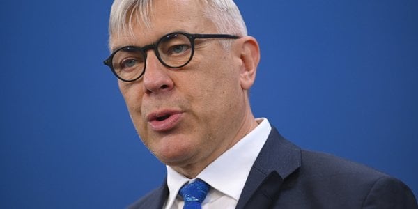 Państwo zapłaci Romanowi Giertychowi za zatrzymanie przez CBA. Jest wyrok sądu