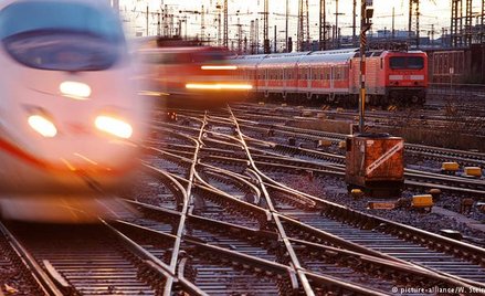 Sprawcy ostrzelali ICE we Frankfurcie n. Menem. Apel policji o pomoc