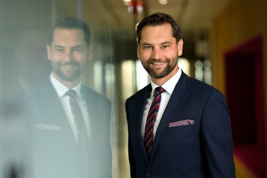 Piotr Ciemięga, szef sprzedaży dla branży motoryzacyjnej w Siemens Polska