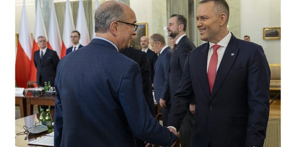 Czy powiązania marszałka Sejmu zagrażają bezpieczeństwu Polski?
