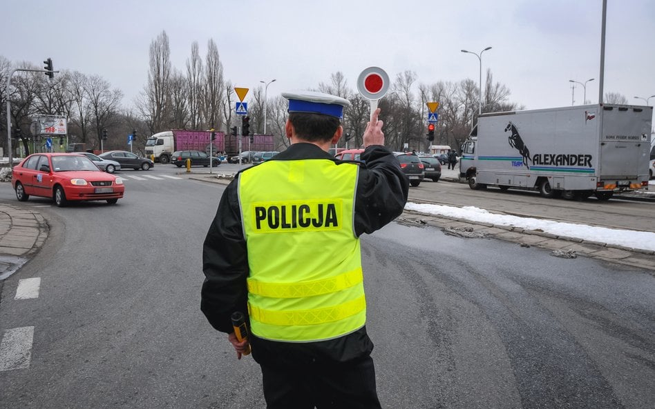 Od 30 marca policja za takie zachowania odbierze prawo jazdy