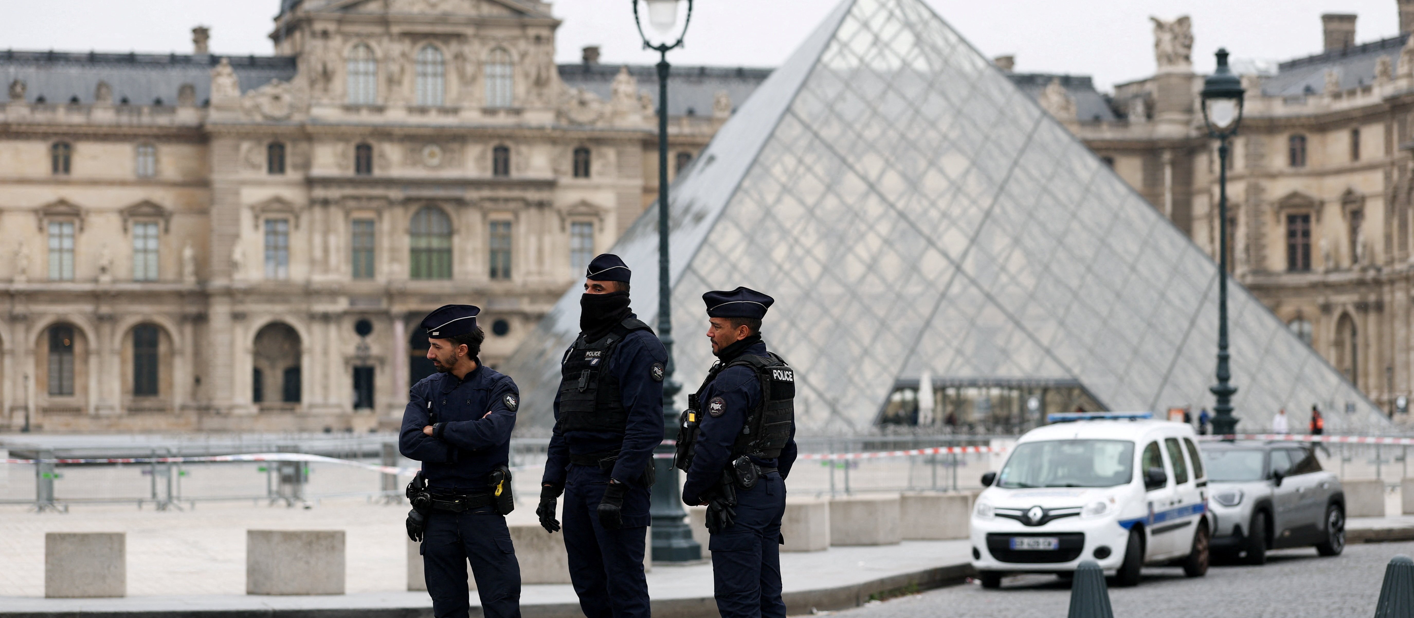 Wielka kradzież w Paryżu. Luwr okazał się bezbronny