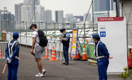 Igrzyska w Tokio: Aby uniknąć zbliżeń, łóżka wykonano z kartonu