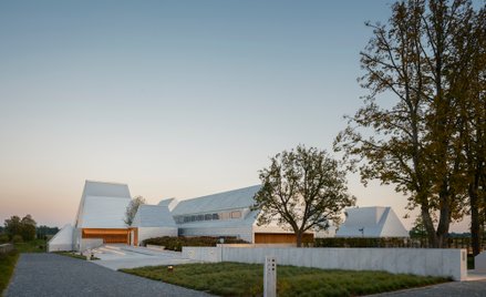 Muzeum w miejscowości Šeduva na Litwie powstało w oparciu o projekt fińskiej pracowni Lahdelma & Mah