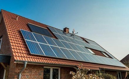Hiszpania przegrała pierwszą sprawę arbitrażową dotyczącą sektora energii odnawialnej