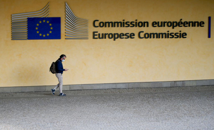 Bruksela chce zakazać wypłat dywidendy i skupu akcji