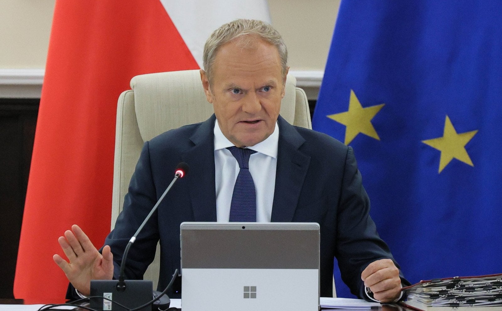 Rząd traci w oczach Polaków. Powodem afery w ochronie zdrowia. Nowy sondaż