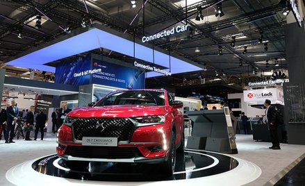 DS 7 Crossback wchodzi do internetu