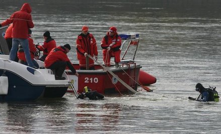 Płock. Samolot akrobatyczny wpadł do Wisły