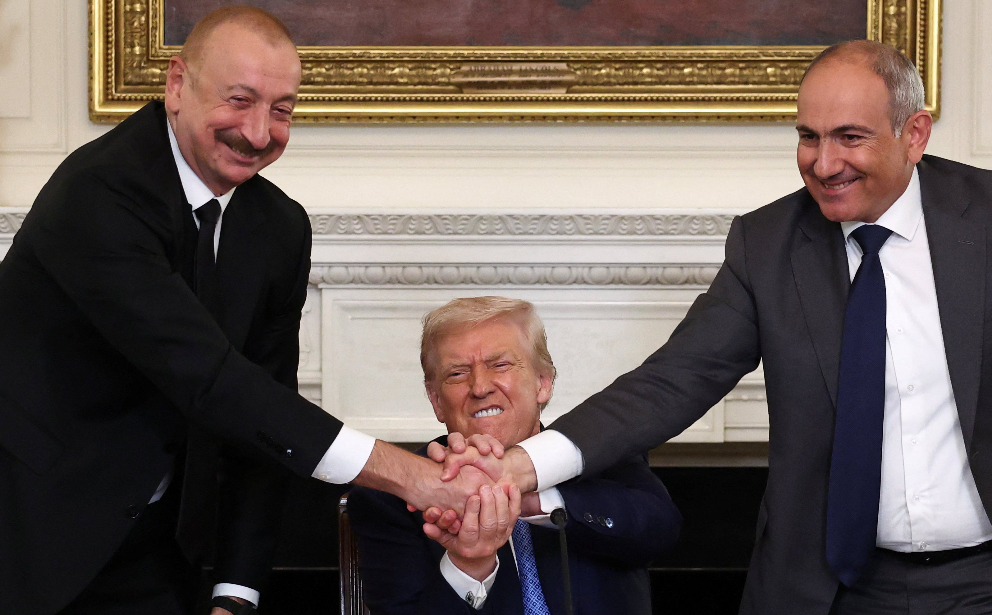 Azerbejdżan i Armenia podpisały porozumienie pokojowe w Białym Domu