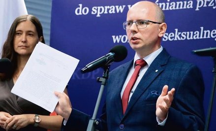 Prawie 350 spraw prowadziła w pierwszym roku swojej działalności Państwowa Komisja ds. Pedofilii, na