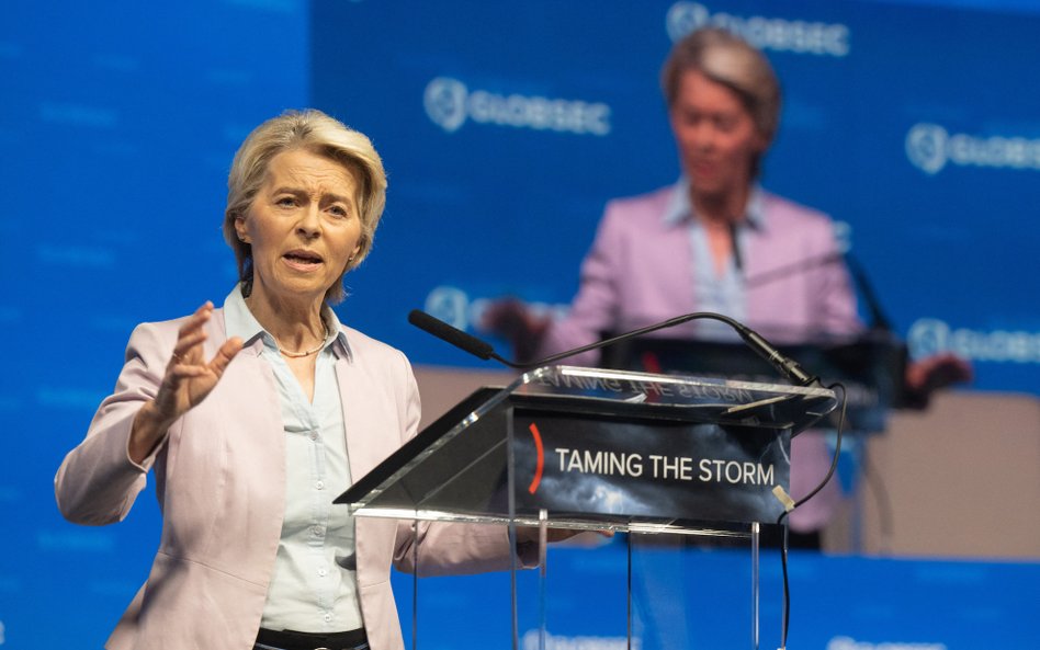 Von der Leyen na Globsec: Powołam komisarza obrony. Wydatki na zbrojenia rosną