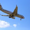 Rosyjski samolot Tupolew Tu-204-300 podchodzi do lądowania na lotnisku w Ankarze, gdzie doszło do wy