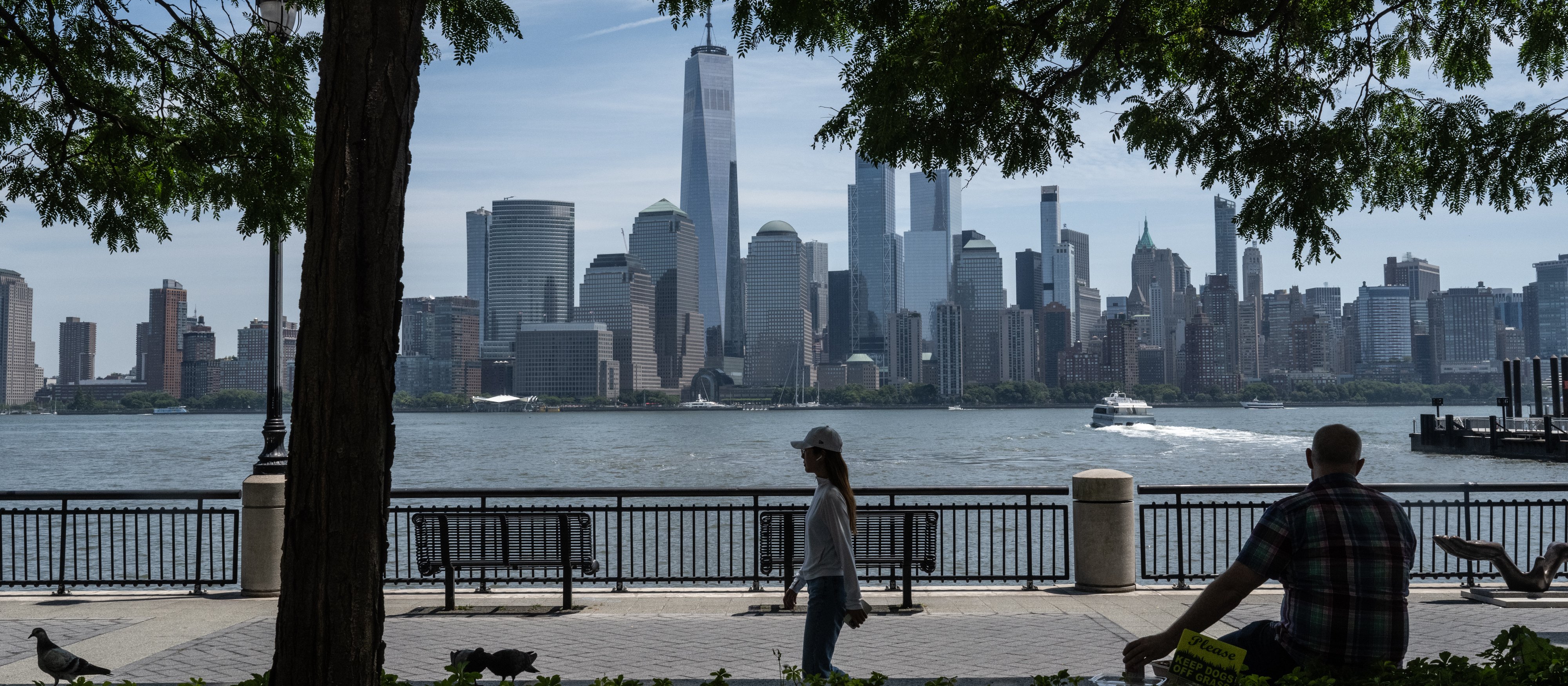 PKB USA: Sukces sektora AI i walka o domowe budżety