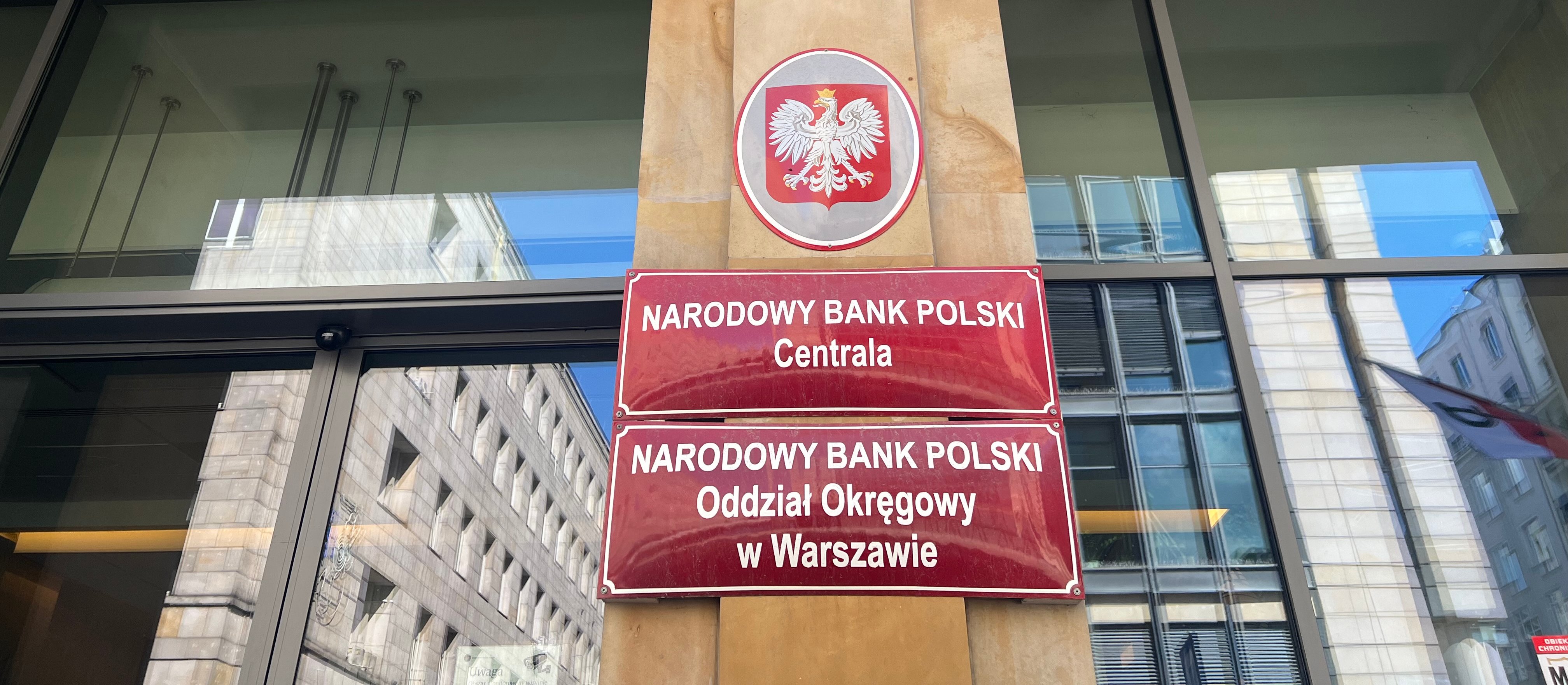 Polska gospodarka „w sam raz”. NBP pokazuje optymistyczny scenariusz do 2027 r.