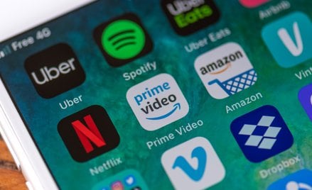 Film pobrany z Netflixa objęty opłatą reprograficzną? TSUE rozstrzygnie wątpliwości