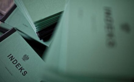 Prokurator zajrzy do indeksu studentów WSSE