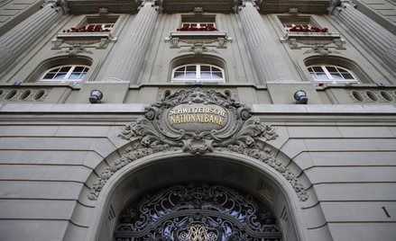 Szwajcarski Bank Narodowy co prawda podwyższał stopy procentowe przez ostatni rok, ale nadal prowadz
