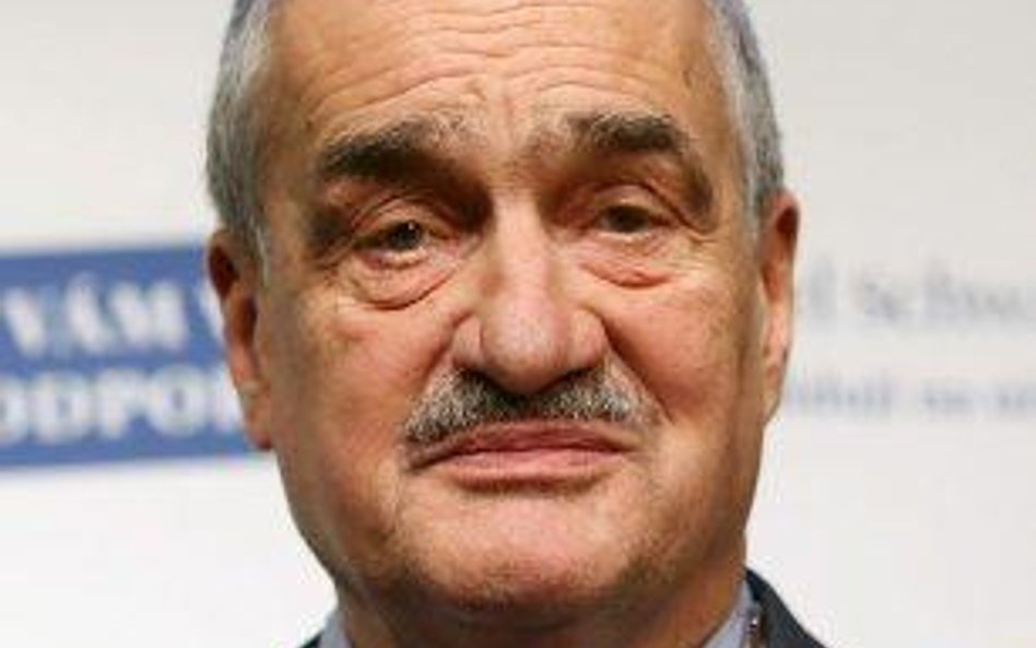 Karel Schwarzenberg może liczyć na 46 proc. głosów