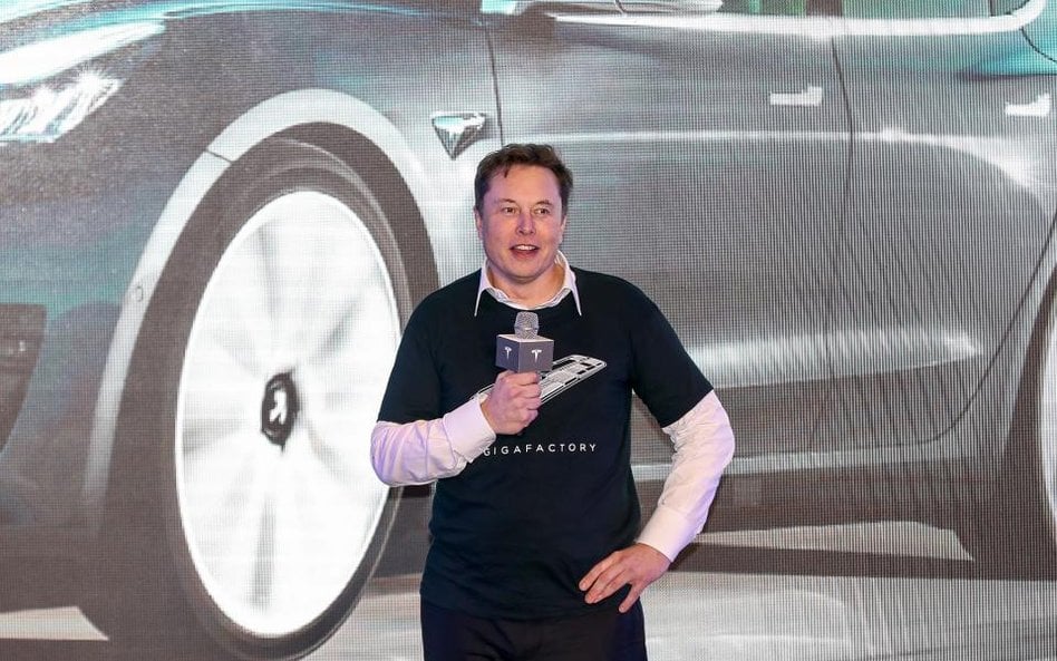 Elon Musk bogatszy niż Warren Buffett