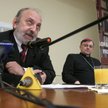 Krzysztof Masłoń z bp. Józefem Życińskim podczas promocji książki duchownego w Lublinie, rok 2006