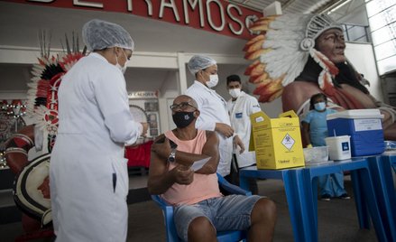 Koronawirus. Brazylia: Jak skuteczna przeciw brazylijskiemu wariantowi jest szczepionka z Chin