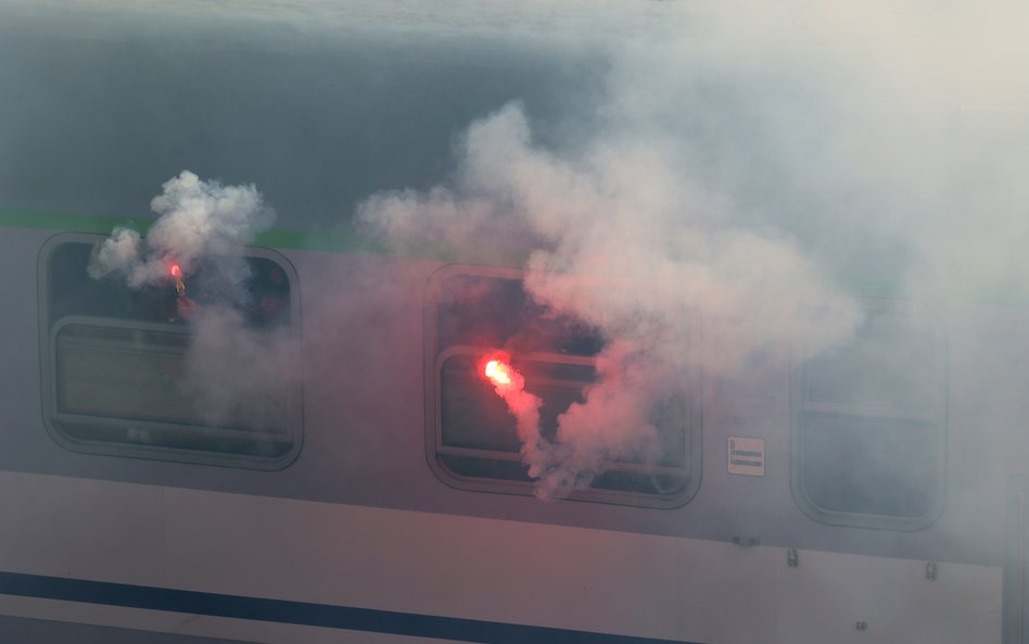 Kary dla pseudokibiców wobec bardzo słabo działającej policji nie działają skutecznie.