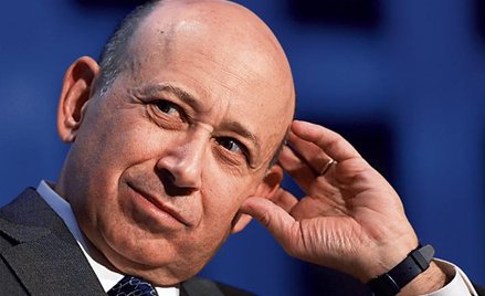 Lloyd Craig Blankfein znany jest z działalności charytatywnej. Wspierał finansowo Hillary Rodham Cli