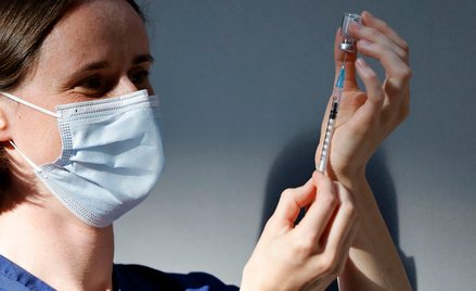 Wielka Brytania rezygnuje z masowych szczepień dzieci