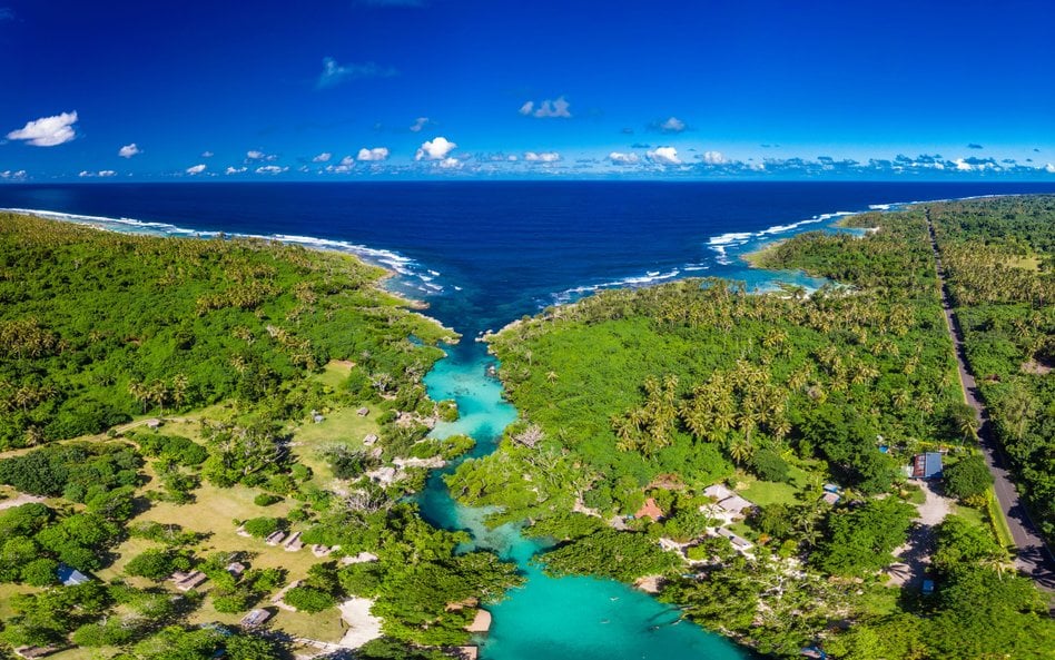 Błękitna Laguna (Blue Lagoon) na wyspie Efate w Vanuatu
