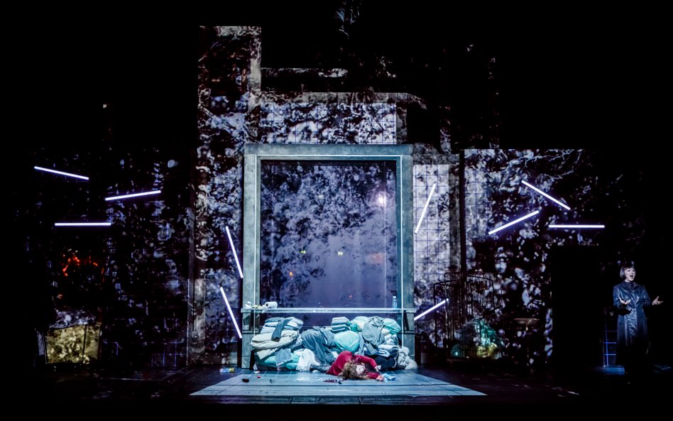 Mroczny świat „Kobiety bez cienia” w spektaklu Mariusza Trelińskiego