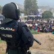 Hiszpańska policja likwiduje największy obóz migrantów w Ceucie