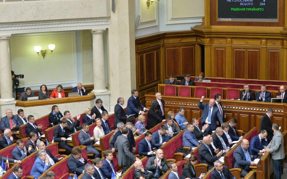 Ukraiński parlament uchwalił ustawy antykorupcyjne